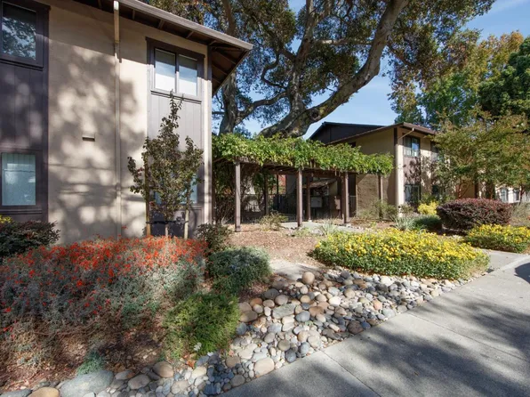 610 Gilbert Ave APT 14, Menlo Park, CA 94025