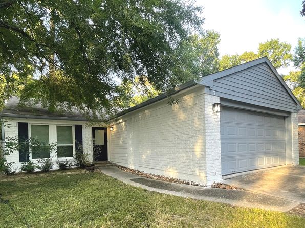7 Hasting Oak Ct