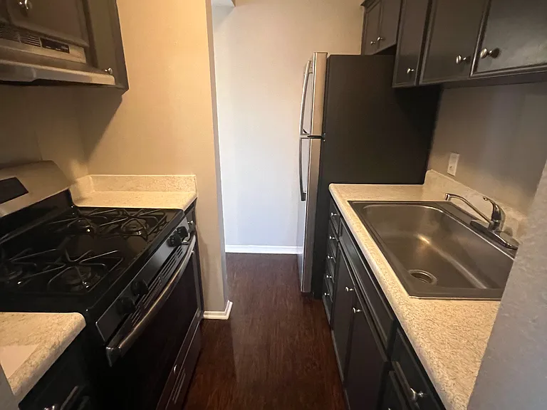 Vista Flats — Photo 6