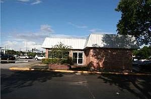 5th image of 6096 W Oakland Park Blvd
