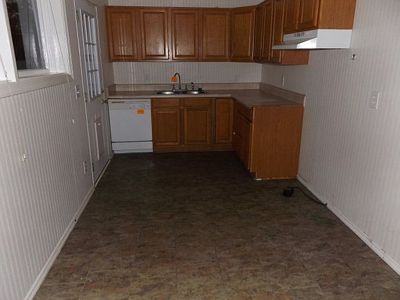 4th image of 727 Palm Dr