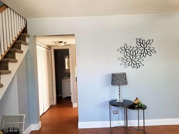 2nd image of 1771 Queensbury Cir #1771