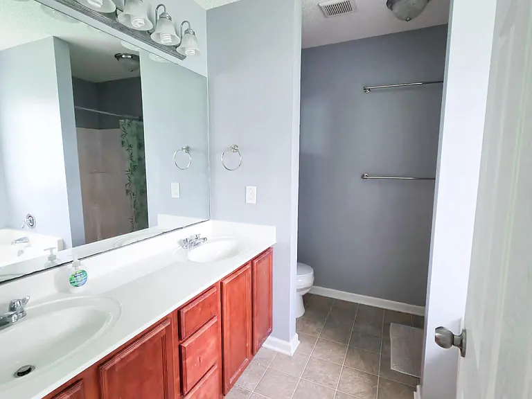 205 Wynbrookee Ln — Photo 18