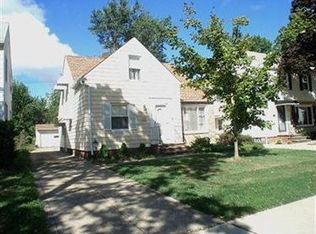 1066 Avondale Rd, South Euclid, OH 44121