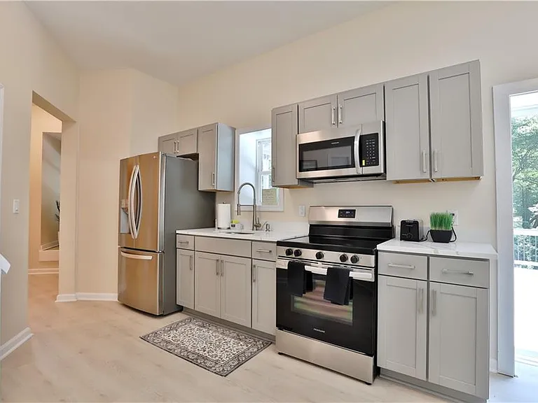 2125 Clay Rd — Photo 19