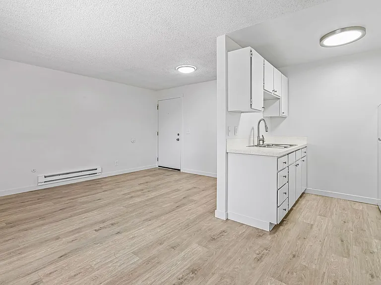 Roosevelt Apartments — Photo 7