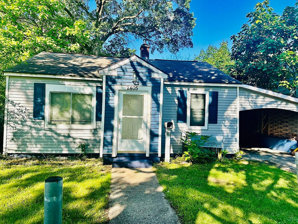 1st image of 2405 Riordan St