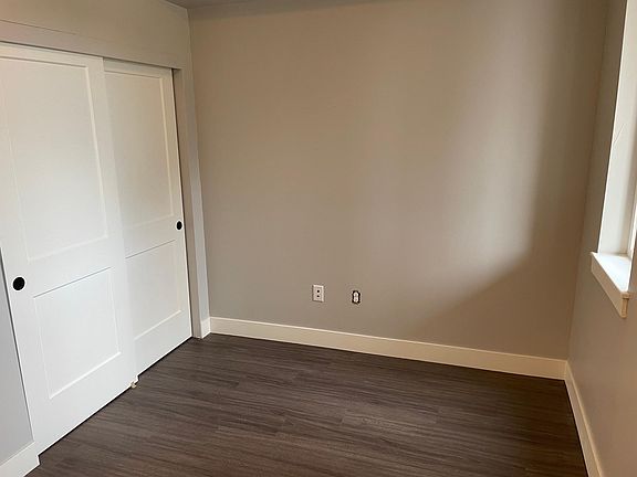 Large closet!