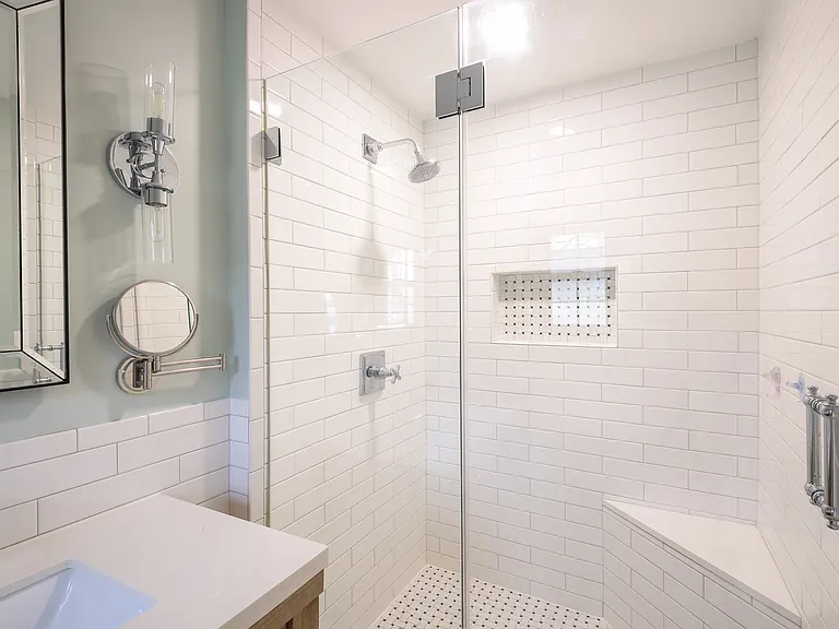 407 Russell Rd — Photo 26