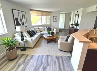 2218 N Beachwood Dr APT 102, Los Angeles, CA 90068