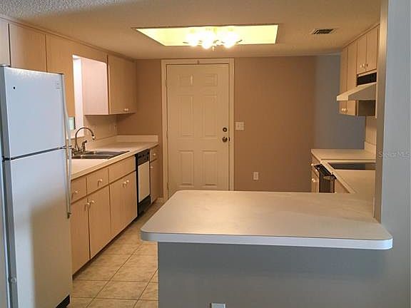 4th image of 17513 SE 95TH COURT