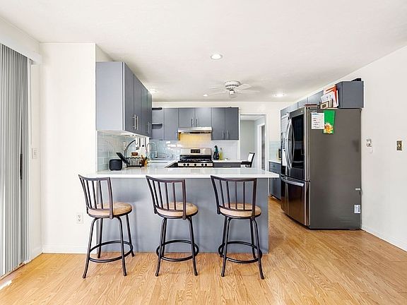 3rd image of 203 Copperwood Dr #203