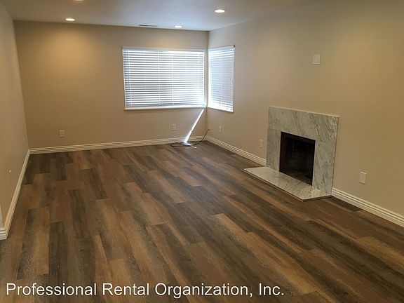 3rd image of 347 Los Altos Pl