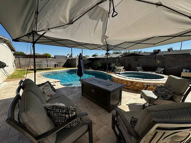 1213 W Galveston St — Photo 20