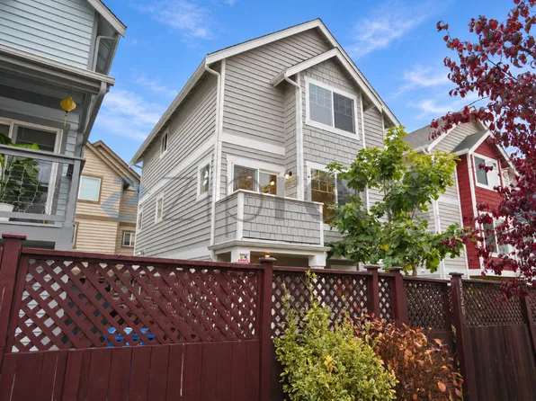 8520 Nesbit Ave N, Seattle, WA 98103