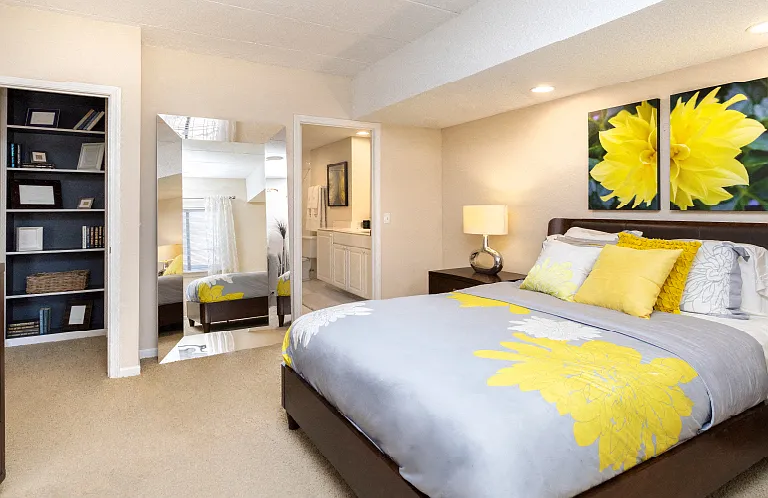 Embassy Park Apartments — Photo 13