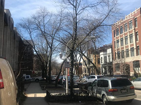 2nd image of 524 W Oakdale Ave #202