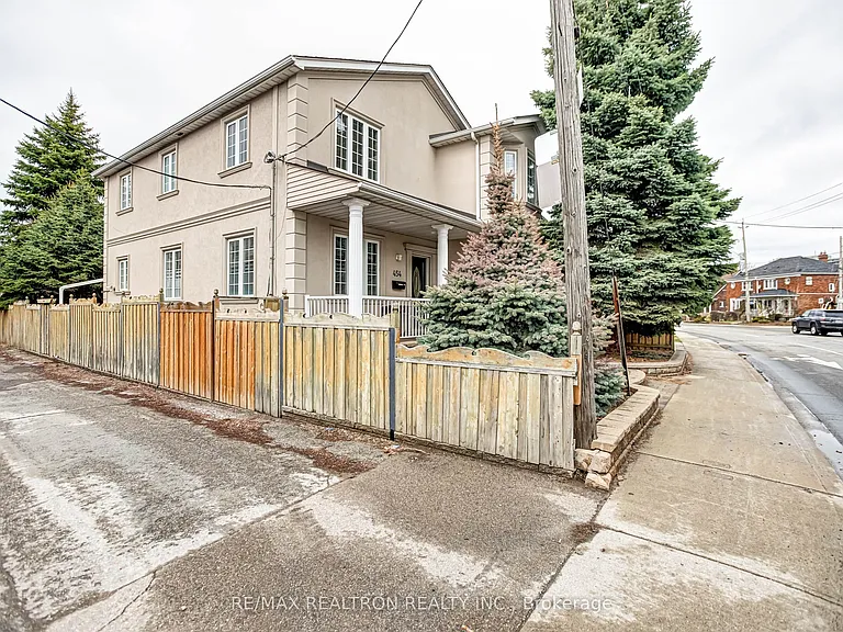 454 Donlands Ave #R2 — Photo 29