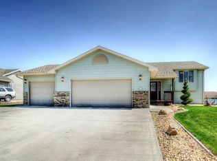 10038 Ventura Ln, Summerset, SD 57718