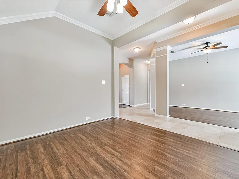 13719 Rolling River Ln — Photo 14