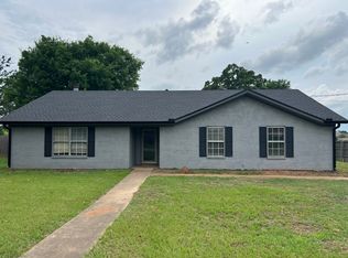 305 Patty Ct, Longview, TX 75605