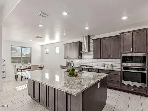 18455 W SANDLEWOOD Drive, Goodyear, AZ 85338