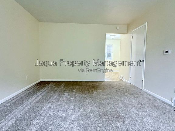 5th image of 817 Clover St #817