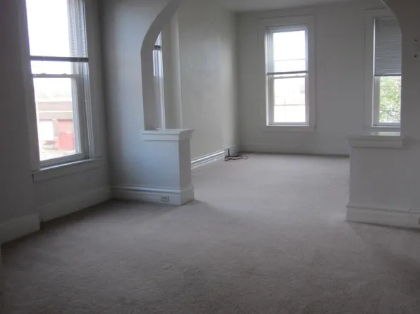 1053 S Vandeventer Ave, Saint Louis, MO 63110