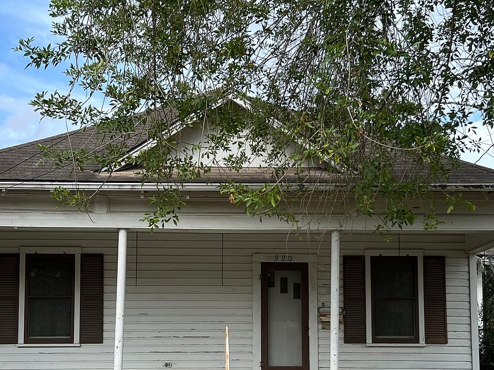 1st image of 320 S 6TH ST
