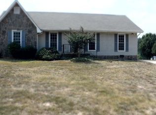 40 Tumlin Creek Rd, Roopville, GA 30170