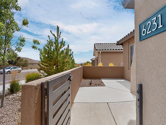 5th image of 6231 Bryce Canyon Ln NE