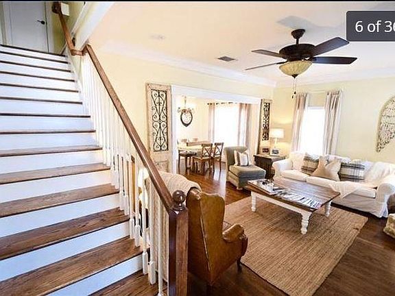 3rd image of 4532 Calmont Ave
