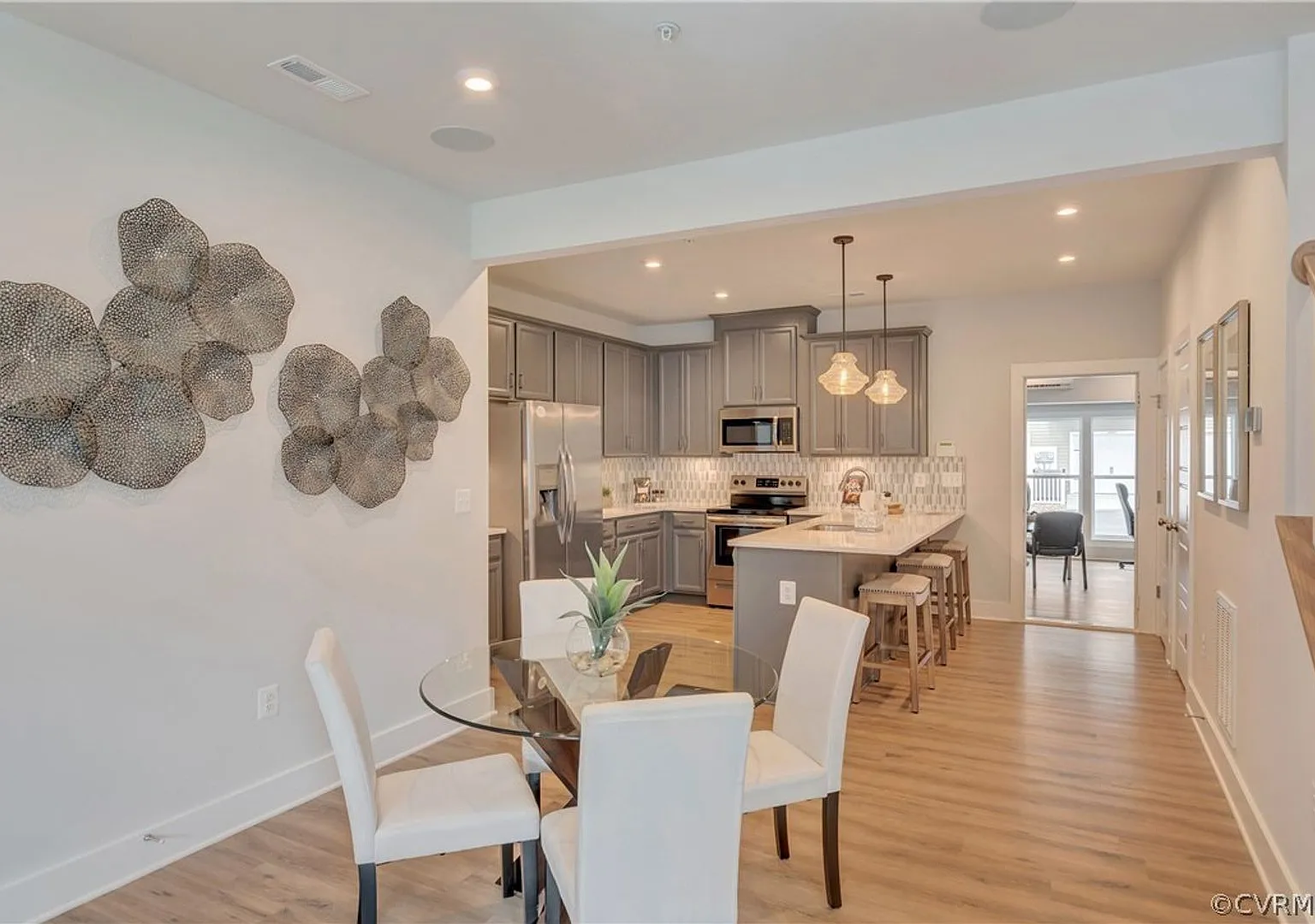 Move in Ready by 10/05 — Photo 2