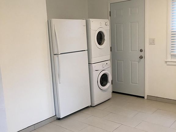 2nd image of 521 Messina Dr