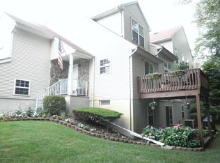 242 Love Ln, Wall Township, NJ 07719