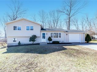 5 Holly Dr, Westerly, RI 02891
