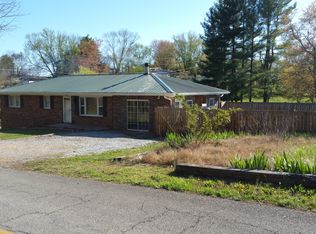 356 Oak Hill St, Mosheim, TN 37818