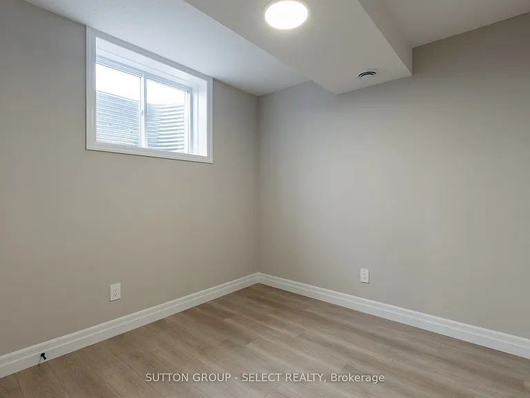 6437 Heathwoods Ave — Photo 13
