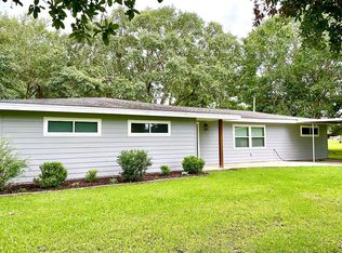 16566 Sandell Rd, Hamshire, TX 77622