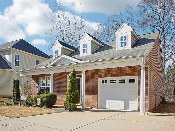 2nd image of 219 Tuscarora Ln