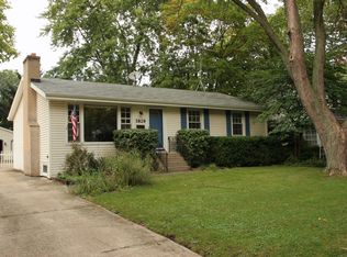 1829 E Indiana St, Wheaton, IL 60187