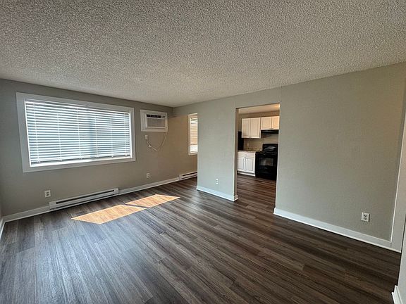 2nd image of 1802 W Gardner Ave #1