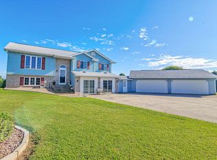 7575 Hilbert Rd, Sobieski, WI 54171