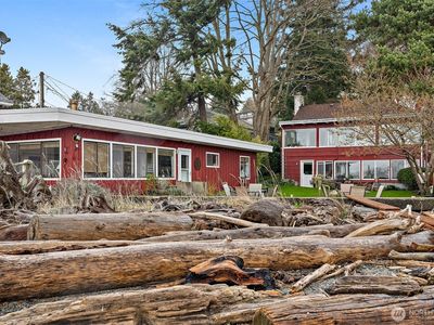 7043 Beach Drive SW, Seattle, WA, 98136
