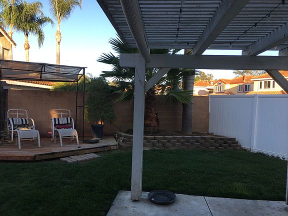 4th image of 16146 Firestone Ln