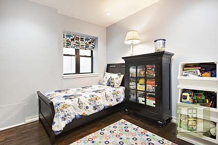 3rd image of 394 Manhattan Ave APT 1