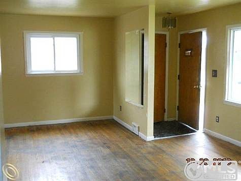 living room 2.JPG
