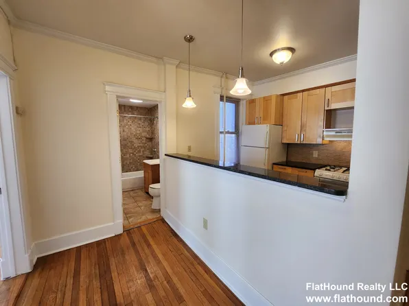 31 Queensberry St, Boston, MA