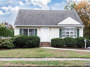 657 Repetti St, Westwood, NJ 07675