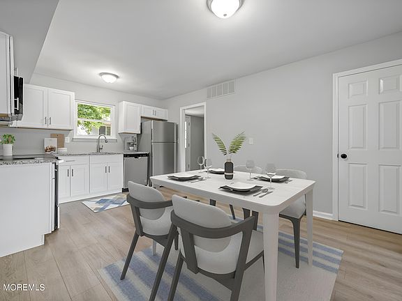 5th image of 100 Briar Mills Drive